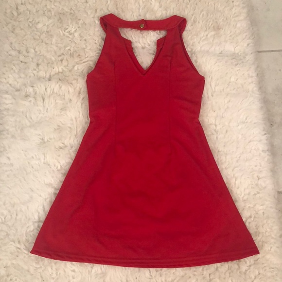 Red Dress - Picture 4 of 5